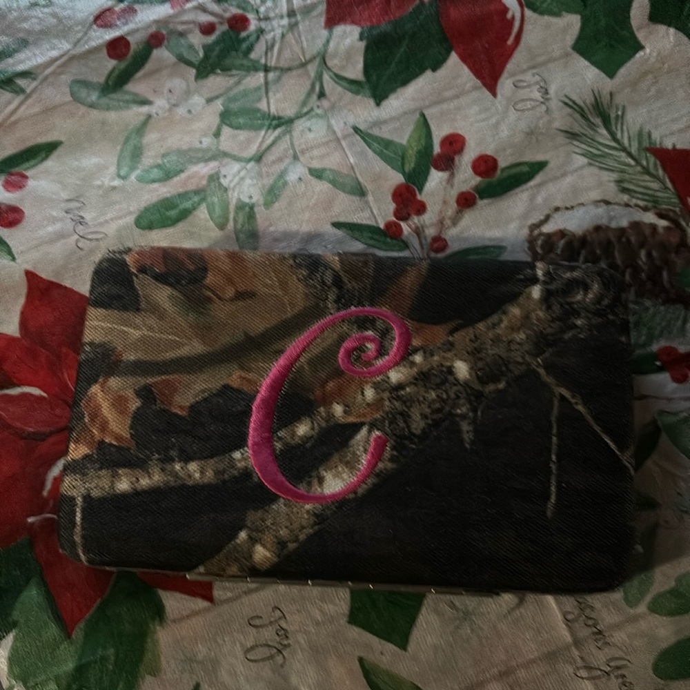 Woman’s wallet